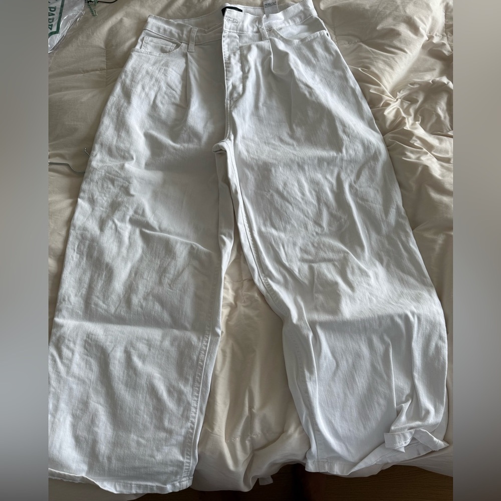 Banana Republic White Flare & Wide Leg Jeans